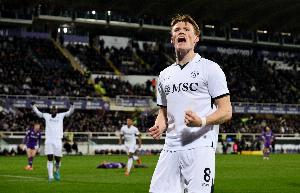 旧将：不懂曼联为何卖掉麦克托米奈，他一去那不勒斯就赢得厚爱