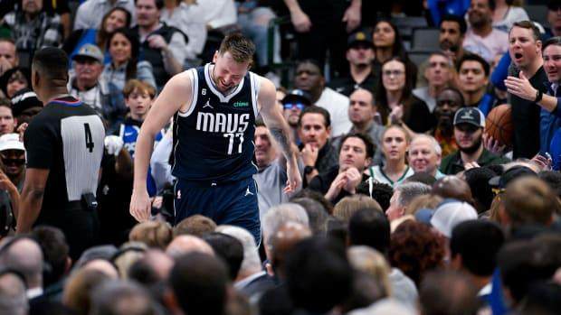 跌出附加赛！独行侠不敌残阵黄蜂 遭主场球迷狂嘘