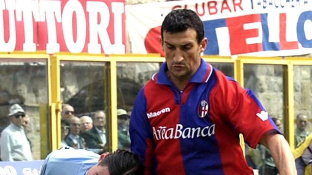 开云体育平台在哪里注册-意大利超市袭击案：飞腿制服歹徒，前意甲后卫立功